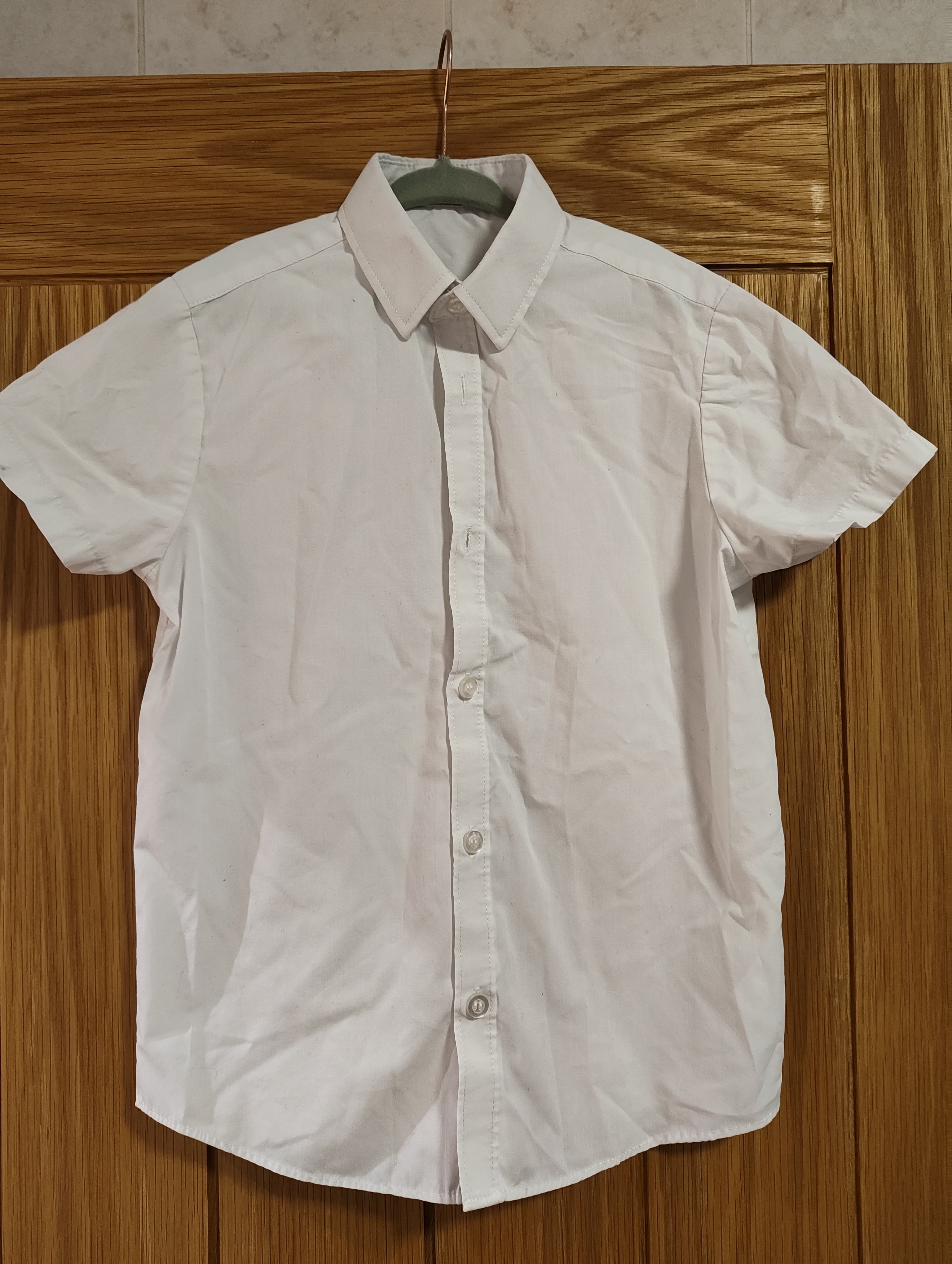Girls Short Sleeved Shirt, age 6-7
